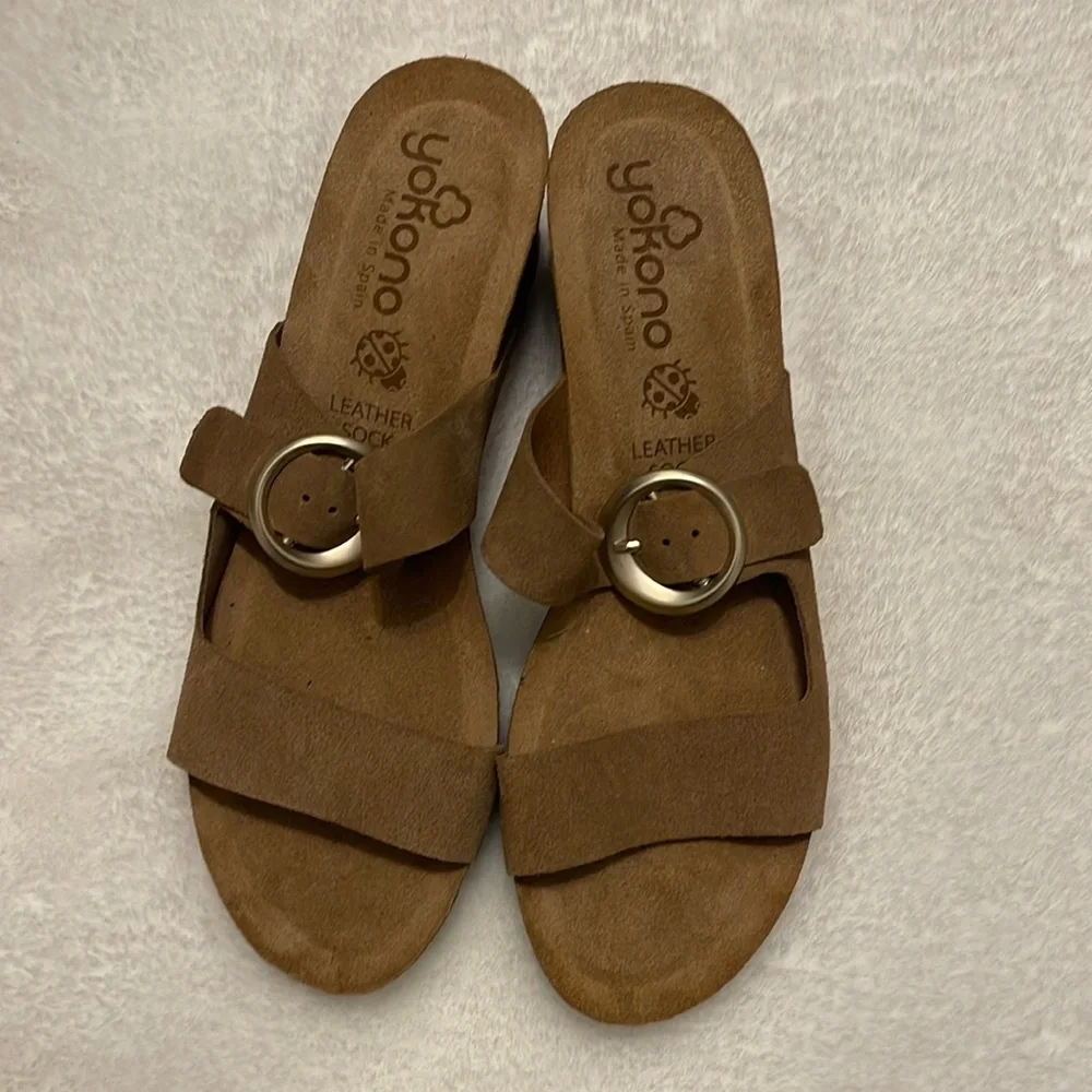 Yokono- Suede wedge buckle sandal- 9.5 - Picture 1 of 10